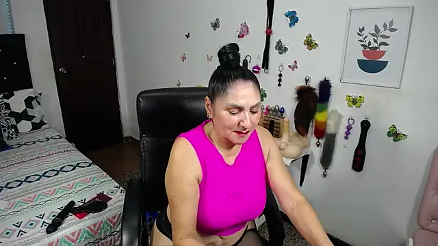 Snapshot of mature_bigboobs10 chatting on December 16, 2025, 3:44 am mature bigboobs10 online show from December 16, 2025, 3:44 am