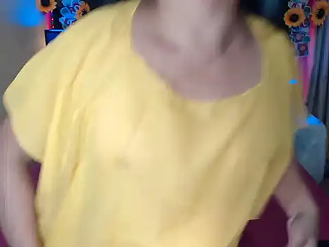 UrAsianPrincessDanie online show from January 15, 2026, 4:05 am