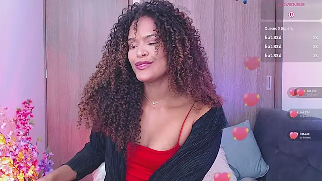 Snapshot of Amelia_bss chatting on November 6, 2025, 1:48 pm Amelia bss online show from November 6, 2025, 1:48 pm