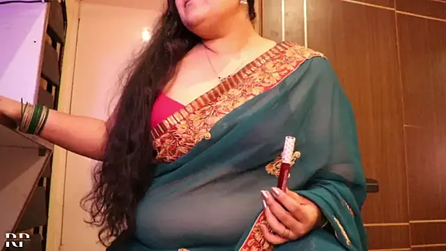 Snapshot of AgniPriya chatting on February 15, 2025, 6:01 pm AgniPriya online show from February 15, 2025, 6:01 pm