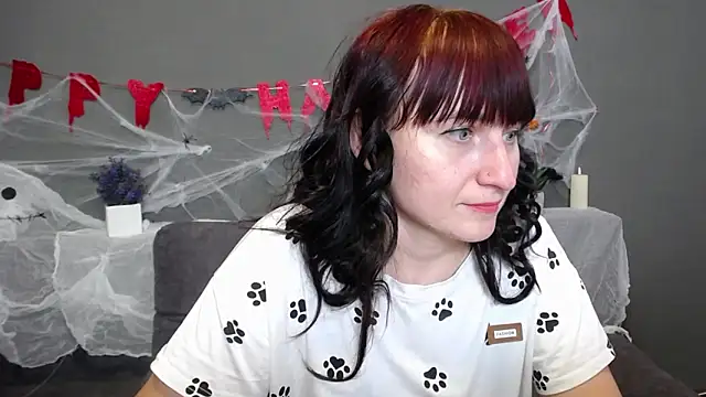 NinaFlawlees online show from October 16, 2025, 12:13 pm