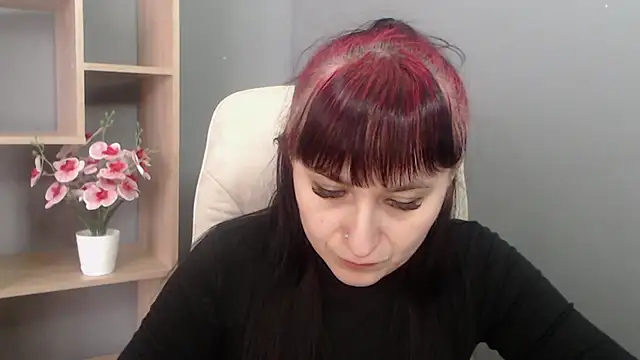 NinaFlawlees online show from February 23, 2026, 1:01 pm