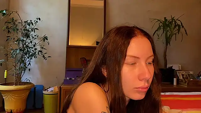 elfess online show from October 7, 2025, 6:25 am