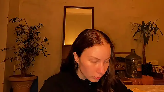 elfess online show from September 22, 2025, 5:52 pm