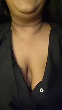 Snapshot of sassy_horny chatting on October 16, 2025, 9:23 pm sassy horny online show from October 16, 2025, 9:23 pm