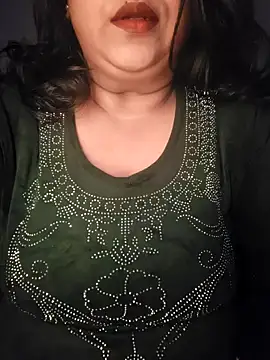 Snapshot of sassy_horny chatting on January 15, 2025, 11:30 pm sassy horny online show from January 15, 2025, 11:30 pm