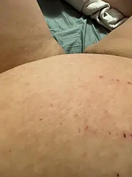 Snapshot of Tits2Big chatting on December 20, 2024, 2:59 pm Tits2Big online show from December 20, 2024, 2:59 pm