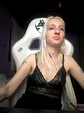 Snapshot of bunnydark00 chatting on October 26, 2025, 2:45 am bunnydark00 online show from October 26, 2025, 2:45 am