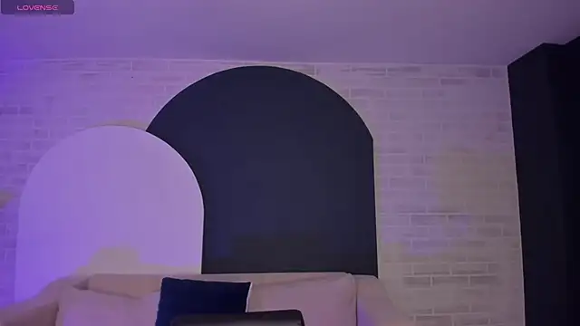 EveBensonX online show from March 24, 2026, 7:25 pm