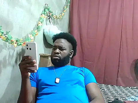 2ocmaxi online show from March 9, 2026, 2:09 pm