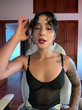 Snapshot of Ale_Lewis chatting on January 16, 2026, 10:14 pm Ale Lewis online show from January 16, 2026, 10:14 pm