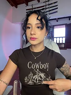 Snapshot of Ale_Lewis chatting on February 16, 2026, 9:24 pm Ale Lewis online show from February 16, 2026, 9:24 pm