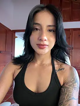 Snapshot of Ale_Lewis chatting on February 7, 2026, 9:45 pm Ale Lewis online show from February 7, 2026, 9:45 pm