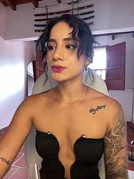 Snapshot of Ale_Lewis chatting on February 24, 2026, 9:04 pm Ale Lewis online show from February 24, 2026, 9:04 pm