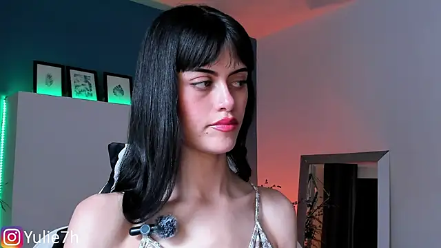  Jessy Moon  online show from October 26, 2025, 7:36 pm