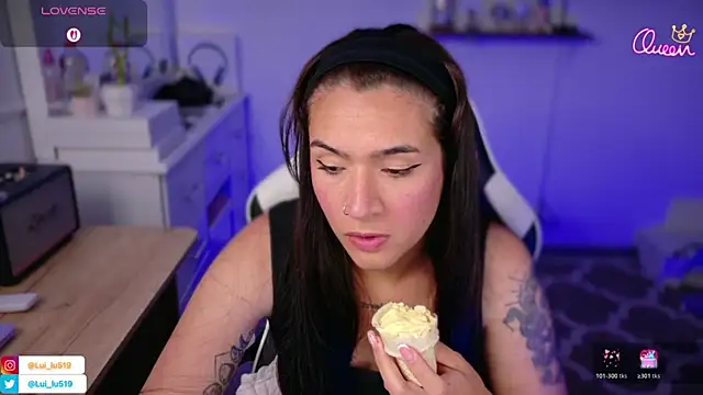 Snapshot of ImLui_lu chatting on February 2, 2026, 11:37 pm ImLui lu online show from February 2, 2026, 11:37 pm