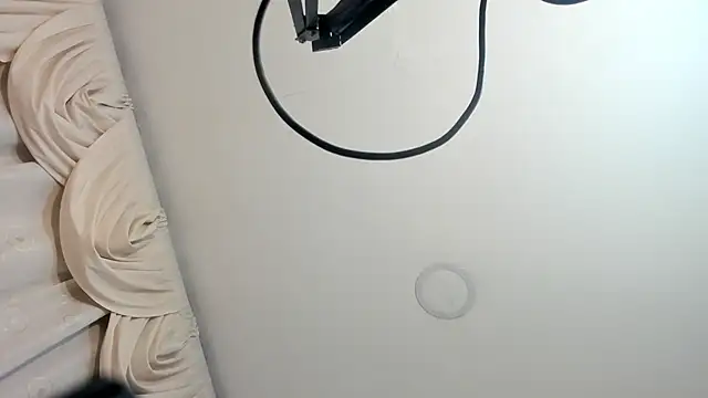 sarita loven online show from April 5, 2026, 3:57 am