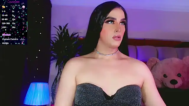 Snapshot of Sophiesweet5 chatting on March 3, 2026, 5:36 am Sophiesweet5 online show from March 3, 2026, 5:36 am