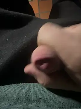 kleinerAlex online show from April 4, 2026, 11:33 pm