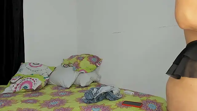 Snapshot of hot-baby_dirty chatting on February 6, 2026, 6:37 pm hot-baby dirty online show from February 6, 2026, 6:37 pm