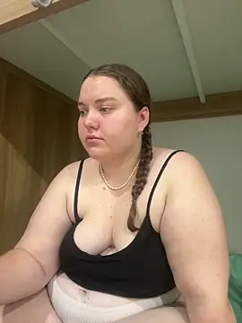Snapshot of Comprom1se chatting on June 5, 2026, 5:18 pm Comprom1se online show from June 5, 2026, 5:18 pm