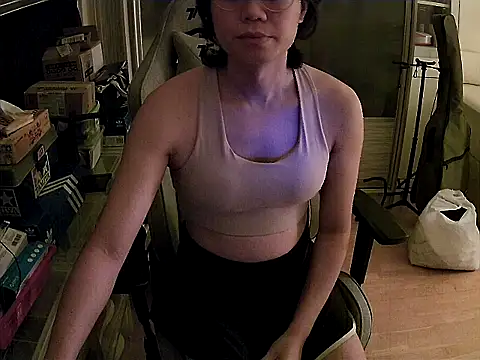 swimsuitloves online show from May 25, 2026, 4:49 pm