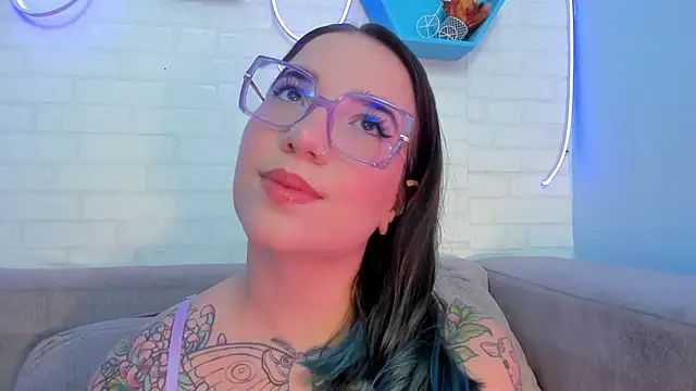 Snapshot of DEVA_BLUE_ chatting on January 23, 2025, 5:13 am DEVA BLUE online show from January 23, 2025, 5:13 am