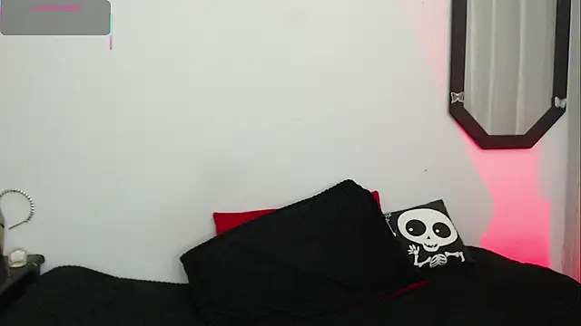 Amy Aloqua online show from November 15, 2025, 3:38 pm