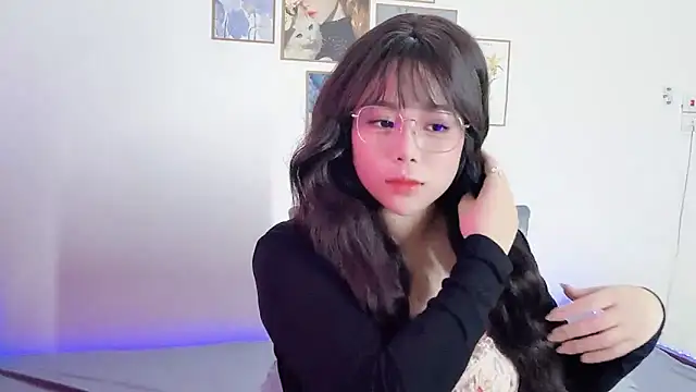   Lyly   online show from January 17, 2026, 1:53 am