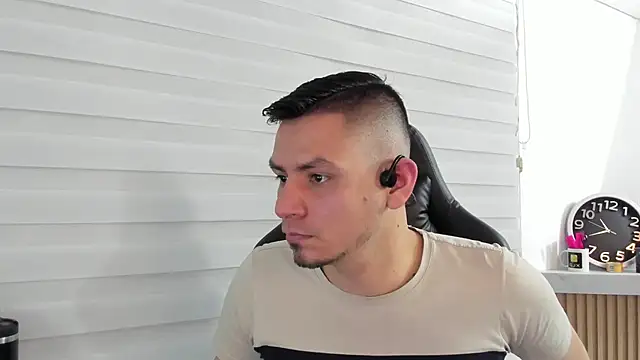 Rick Diesel  online show from October 7, 2025, 3:40 am