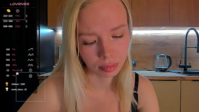 Snapshot of Olivia_Bells chatting on May 3, 2026, 8:01 pm Olivia Bells online show from May 3, 2026, 8:01 pm