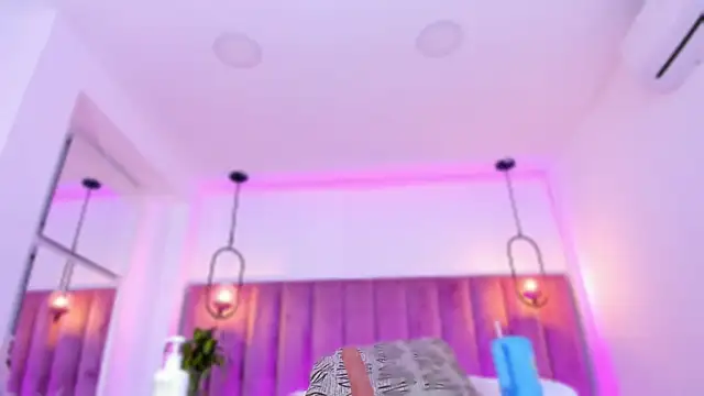 babepolly online show from April 6, 2026, 10:38 am