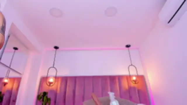 babepolly online show from April 14, 2026, 10:31 am