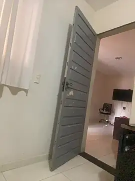 Snapshot of -Marivalda- chatting on December 16, 2025, 9:57 am -Marivalda- online show from December 16, 2025, 9:57 am