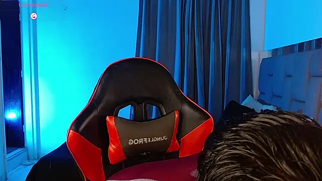 Snapshot of Christian_thor chatting on December 2, 2025, 3:19 am Christian thor online show from December 2, 2025, 3:19 am