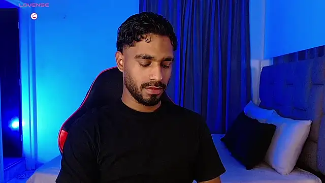 Snapshot of Christian_thor chatting on November 14, 2025, 3:32 am Christian thor online show from November 14, 2025, 3:32 am