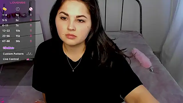 Snapshot of Talla_a chatting on June 25, 2026, 12:32 pm Talla a online show from June 25, 2026, 12:32 pm
