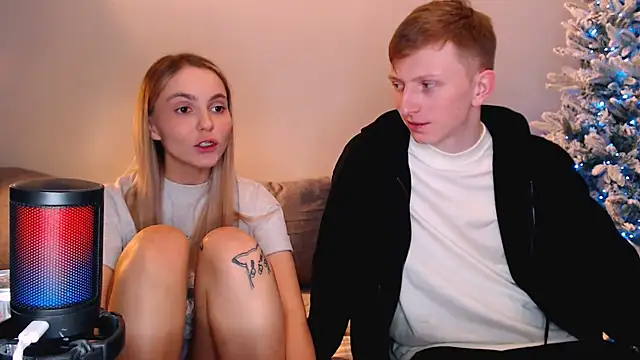 juliaanddima online show from January 12, 2026, 9:20 pm