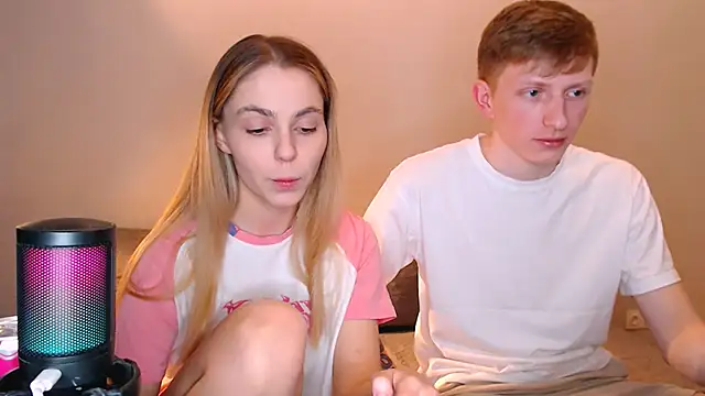 juliaanddima online show from January 31, 2026, 10:41 pm