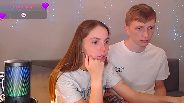 juliaanddima online show from March 2, 2025, 12:42 am