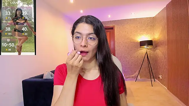 Snapshot of miiaa_evans chatting on November 10, 2025, 11:04 am miiaa evans online show from November 10, 2025, 11:04 am