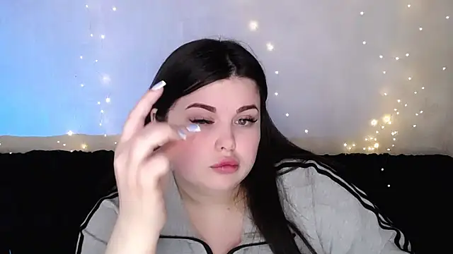 Emily Mo online show from March 10, 2026, 6:50 am