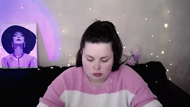 Snapshot of Emily_Mo chatting on February 21, 2026, 6:48 am Emily Mo online show from February 21, 2026, 6:48 am