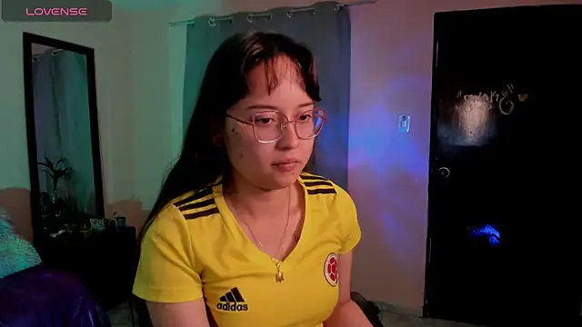 shantalc3rezo online show from February 11, 2026, 7:47 pm