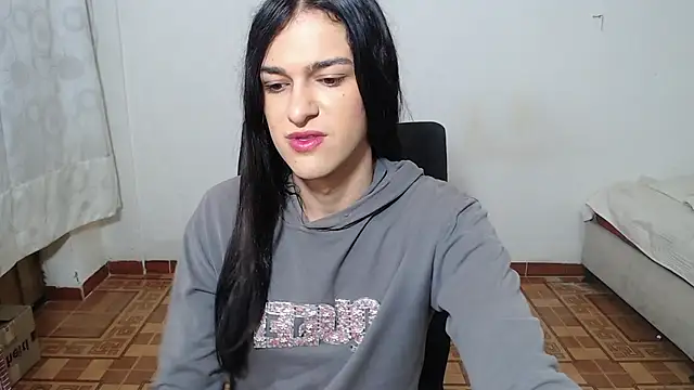 Snapshot of sweet1Girl chatting on May 23, 2026, 12:04 pm sweet1Girl online show from May 23, 2026, 12:04 pm