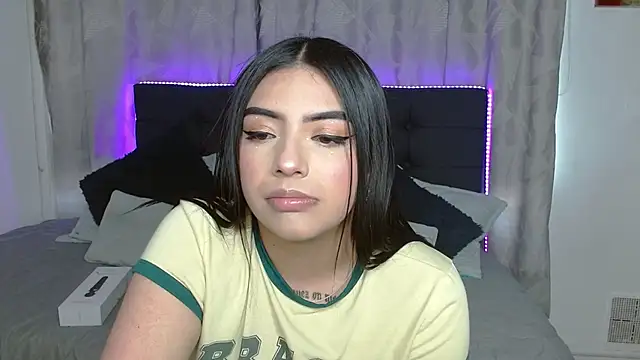 eva six online show from October 2, 2025, 4:21 pm