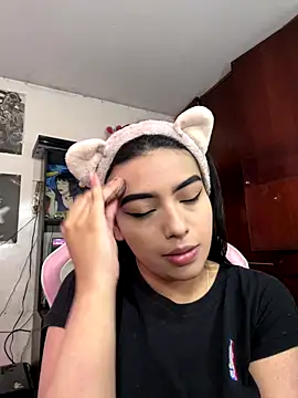 eva six online show from October 29, 2025, 5:45 pm