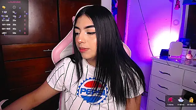 eva six online show from March 13, 2025, 3:44 am