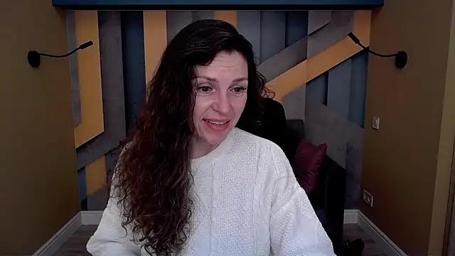 EllaLong online show from November 22, 2025, 12:26 pm