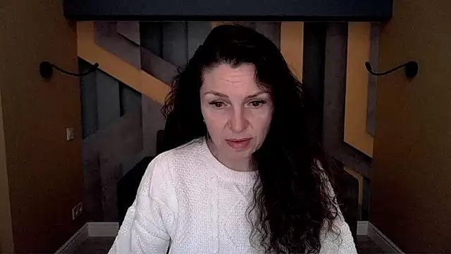 EllaLong online show from February 21, 2026, 12:29 pm